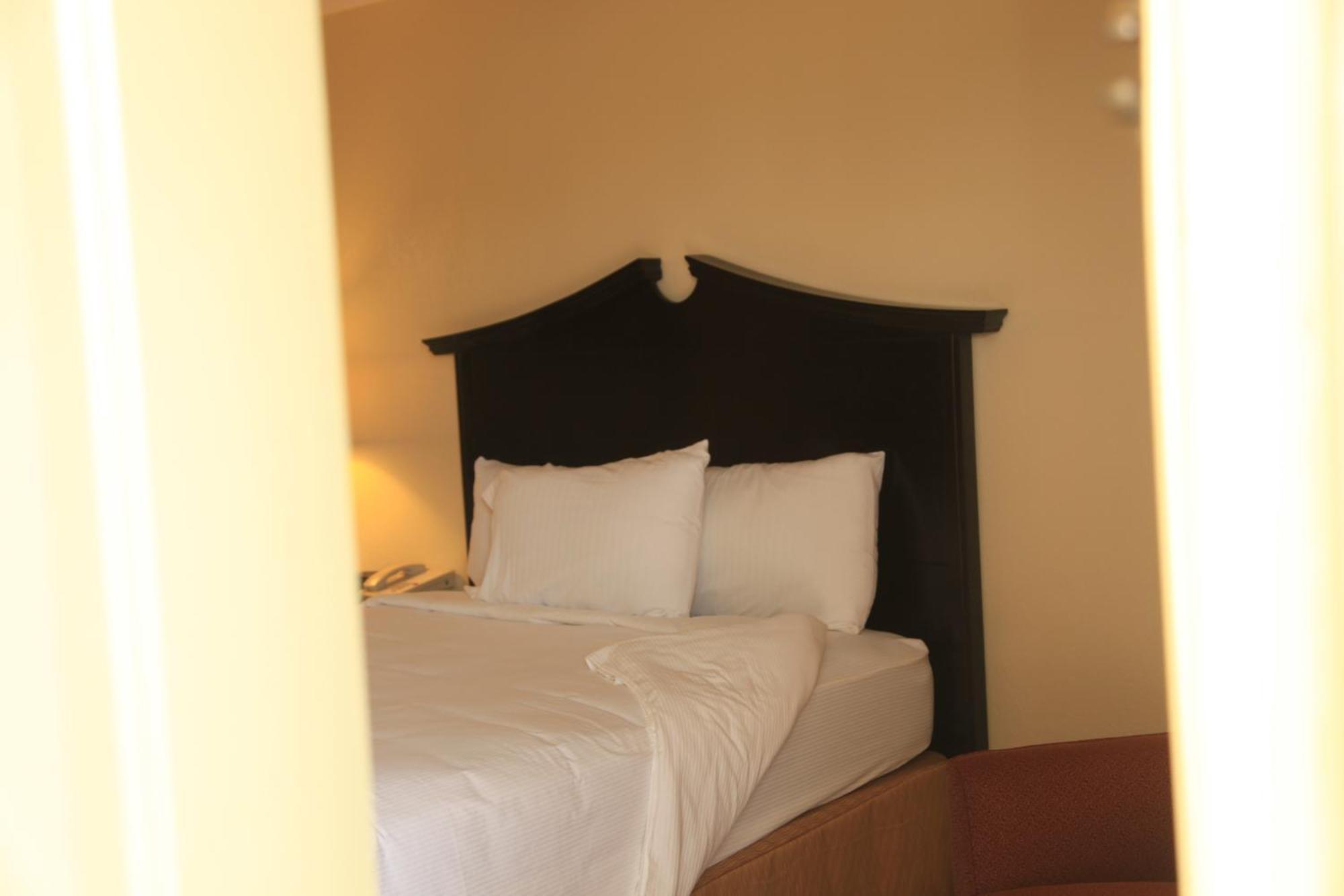 Plaza Inn Midland Ngoại thất bức ảnh